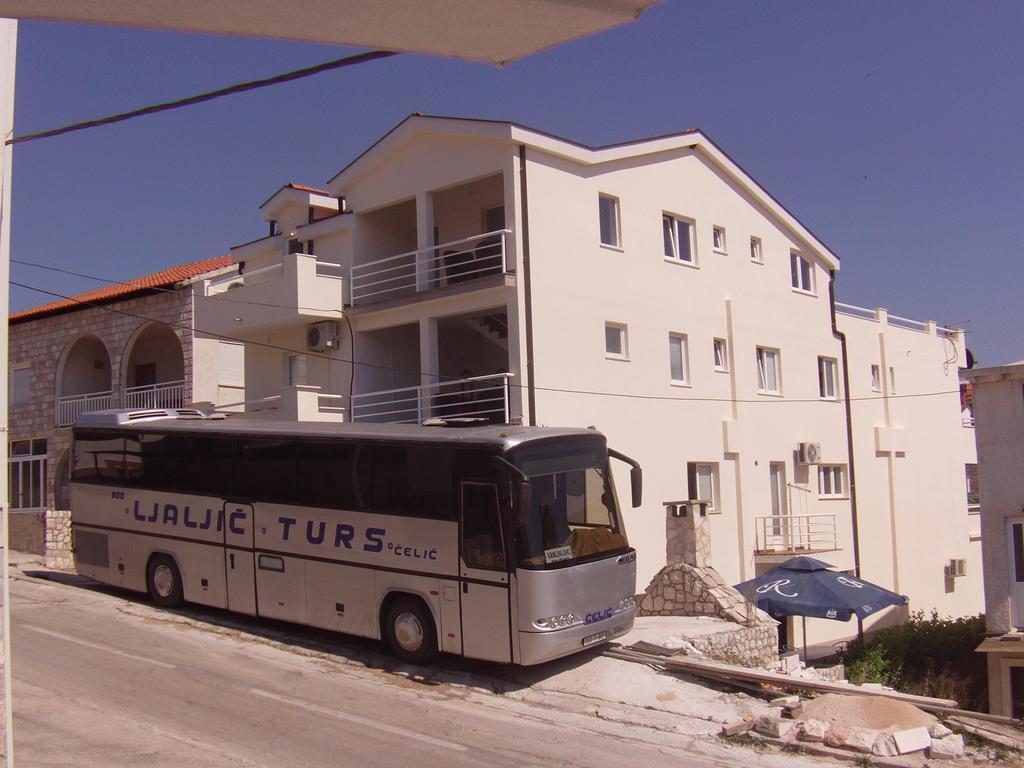 Royal Apartments نيوم المظهر الخارجي الصورة